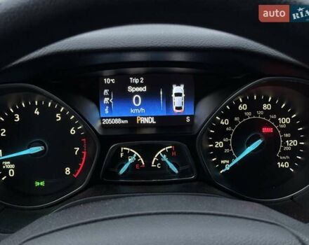 Серый Форд Фокус, объемом двигателя 2 л и пробегом 205 тыс. км за 7200 $, фото 5 на Automoto.ua