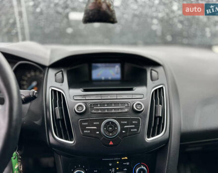 Сірий Форд Фокус, об'ємом двигуна 2 л та пробігом 115 тис. км за 6000 $, фото 12 на Automoto.ua
