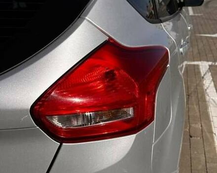 Сірий Форд Фокус, об'ємом двигуна 2 л та пробігом 162 тис. км за 8500 $, фото 4 на Automoto.ua