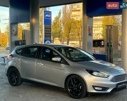 Сірий Форд Фокус, об'ємом двигуна 2 л та пробігом 82 тис. км за 9999 $, фото 2 на Automoto.ua
