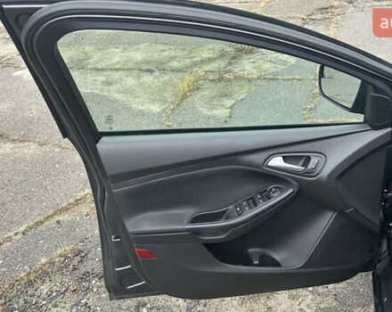 Сірий Форд Фокус, об'ємом двигуна 2 л та пробігом 163 тис. км за 8500 $, фото 31 на Automoto.ua