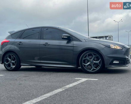 Серый Форд Фокус, объемом двигателя 2 л и пробегом 257 тыс. км за 12800 $, фото 58 на Automoto.ua