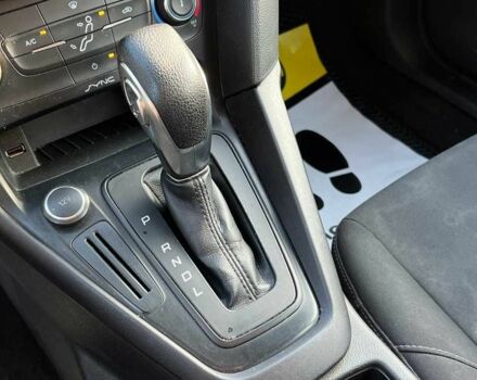 Сірий Форд Фокус, об'ємом двигуна 2 л та пробігом 175 тис. км за 8900 $, фото 17 на Automoto.ua