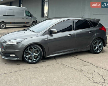 Серый Форд Фокус, объемом двигателя 2 л и пробегом 257 тыс. км за 12800 $, фото 8 на Automoto.ua