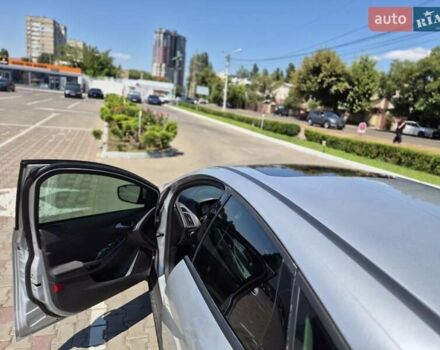 Сірий Форд Фокус, об'ємом двигуна 2 л та пробігом 61 тис. км за 10000 $, фото 29 на Automoto.ua