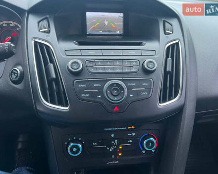 Серый Форд Фокус, объемом двигателя 2 л и пробегом 257 тыс. км за 12800 $, фото 51 на Automoto.ua