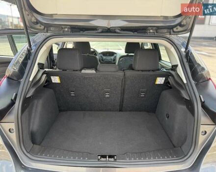 Серый Форд Фокус, объемом двигателя 2 л и пробегом 188 тыс. км за 8200 $, фото 11 на Automoto.ua