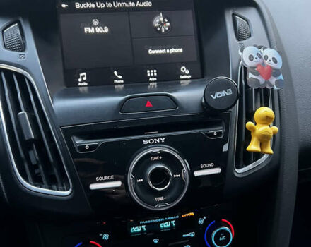 Сірий Форд Фокус, об'ємом двигуна 2 л та пробігом 117 тис. км за 9500 $, фото 11 на Automoto.ua