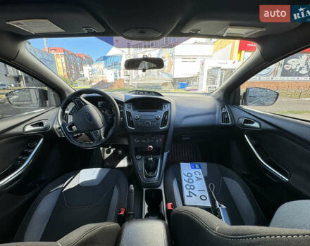Серый Форд Фокус, объемом двигателя 2 л и пробегом 96 тыс. км за 12800 $, фото 4 на Automoto.ua