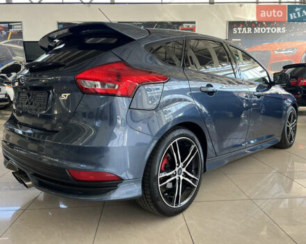 Серый Форд Фокус, объемом двигателя 2 л и пробегом 85 тыс. км за 10400 $, фото 5 на Automoto.ua