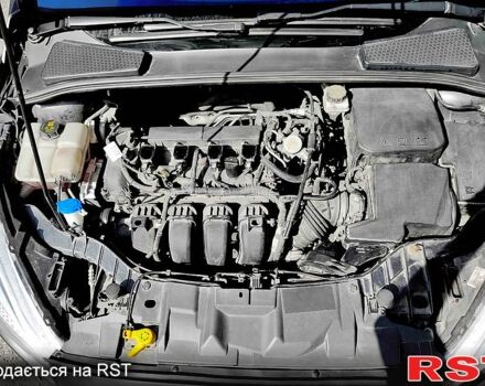 Серый Форд Фокус, объемом двигателя 2 л и пробегом 187 тыс. км за 7900 $, фото 5 на Automoto.ua