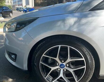 Сірий Форд Фокус, об'ємом двигуна 2 л та пробігом 61 тис. км за 10000 $, фото 19 на Automoto.ua