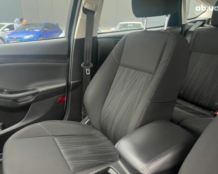 Серый Форд Фокус, объемом двигателя 2 л и пробегом 176 тыс. км за 8990 $, фото 16 на Automoto.ua