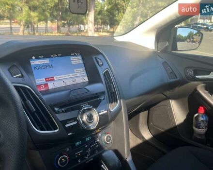 Сірий Форд Фокус, об'ємом двигуна 2 л та пробігом 61 тис. км за 10000 $, фото 6 на Automoto.ua
