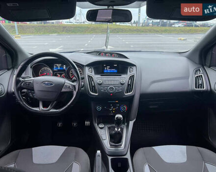 Серый Форд Фокус, объемом двигателя 2 л и пробегом 257 тыс. км за 12800 $, фото 17 на Automoto.ua