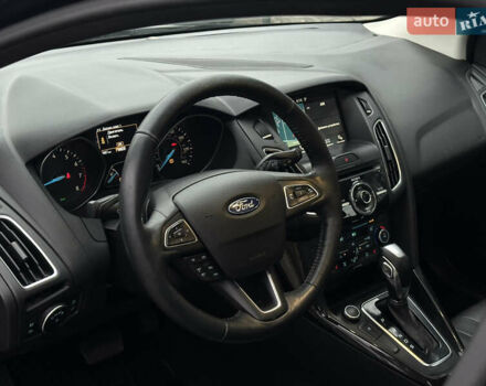 Сірий Форд Фокус, об'ємом двигуна 2 л та пробігом 223 тис. км за 9499 $, фото 6 на Automoto.ua
