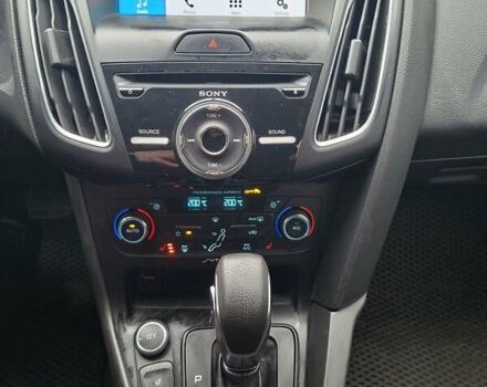 Серый Форд Фокус, объемом двигателя 2 л и пробегом 78 тыс. км за 9000 $, фото 4 на Automoto.ua