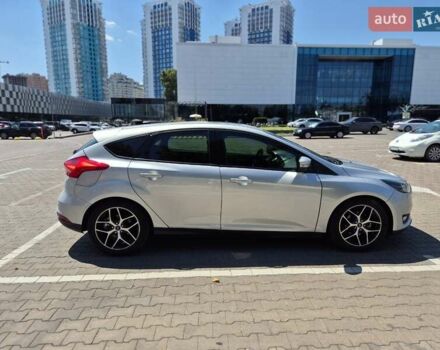 Сірий Форд Фокус, об'ємом двигуна 2 л та пробігом 61 тис. км за 10000 $, фото 3 на Automoto.ua