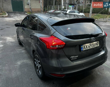 Сірий Форд Фокус, об'ємом двигуна 2 л та пробігом 117 тис. км за 9500 $, фото 4 на Automoto.ua
