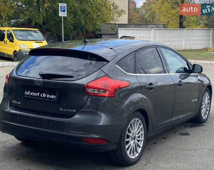Серый Форд Фокус, объемом двигателя 0 л и пробегом 85 тыс. км за 8899 $, фото 7 на Automoto.ua