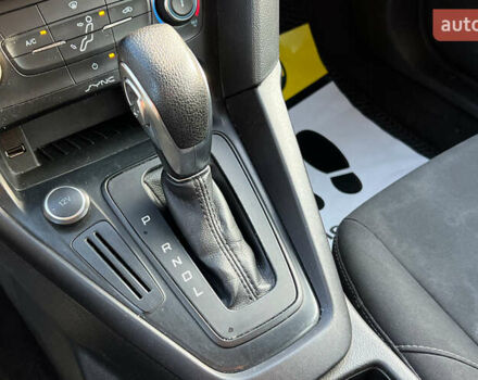 Сірий Форд Фокус, об'ємом двигуна 2 л та пробігом 175 тис. км за 8900 $, фото 17 на Automoto.ua