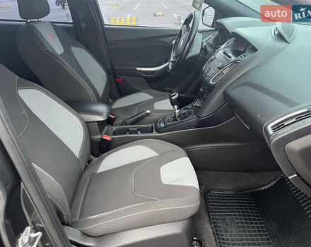 Серый Форд Фокус, объемом двигателя 2 л и пробегом 257 тыс. км за 12800 $, фото 43 на Automoto.ua