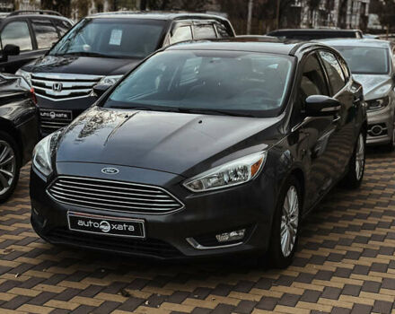 Сірий Форд Фокус, об'ємом двигуна 2 л та пробігом 224 тис. км за 9500 $, фото 2 на Automoto.ua