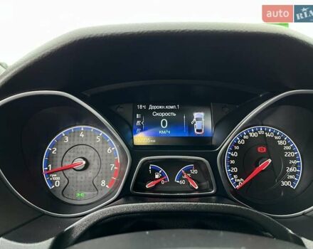 Серый Форд Фокус, объемом двигателя 2.3 л и пробегом 145 тыс. км за 25000 $, фото 12 на Automoto.ua