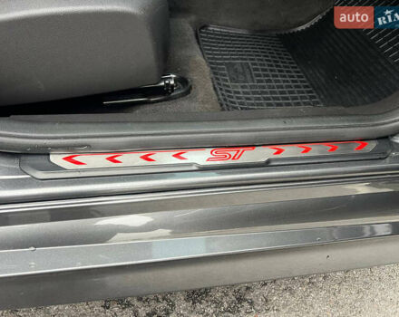 Серый Форд Фокус, объемом двигателя 2 л и пробегом 257 тыс. км за 12800 $, фото 41 на Automoto.ua