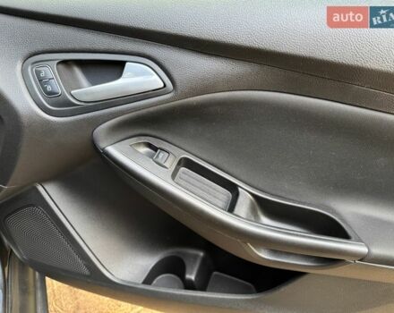 Серый Форд Фокус, объемом двигателя 2 л и пробегом 110 тыс. км за 10700 $, фото 20 на Automoto.ua