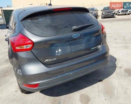 Серый Форд Фокус, объемом двигателя 0 л и пробегом 139 тыс. км за 6800 $, фото 5 на Automoto.ua