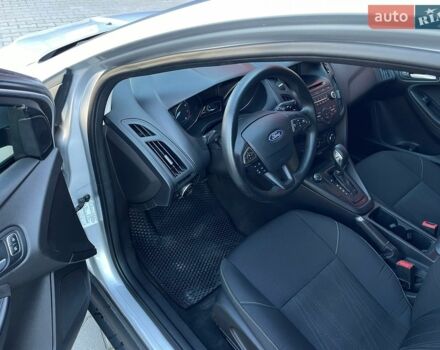 Сірий Форд Фокус, об'ємом двигуна 2 л та пробігом 183 тис. км за 7750 $, фото 18 на Automoto.ua