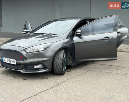 Серый Форд Фокус, объемом двигателя 2 л и пробегом 257 тыс. км за 12800 $, фото 60 на Automoto.ua