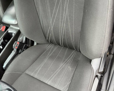 Сірий Форд Фокус, об'ємом двигуна 2 л та пробігом 121 тис. км за 8800 $, фото 18 на Automoto.ua