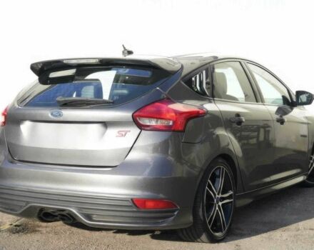 Серый Форд Фокус, объемом двигателя 2 л и пробегом 38 тыс. км за 2400 $, фото 3 на Automoto.ua