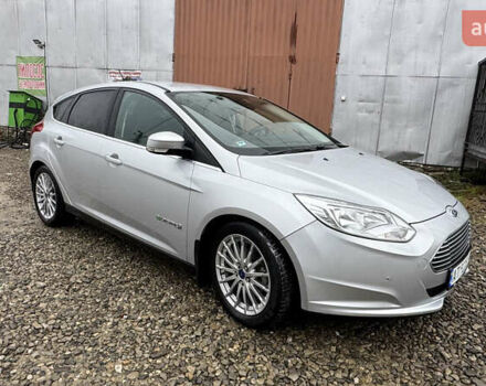 Серый Форд Фокус, объемом двигателя 0 л и пробегом 65 тыс. км за 9900 $, фото 1 на Automoto.ua