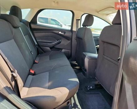 Сірий Форд Фокус, об'ємом двигуна 2 л та пробігом 84 тис. км за 1000 $, фото 7 на Automoto.ua