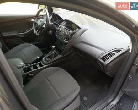 Сірий Форд Фокус, об'ємом двигуна 1.5 л та пробігом 112 тис. км за 11700 $, фото 14 на Automoto.ua