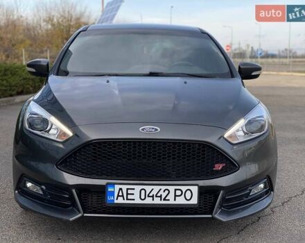 Сірий Форд Фокус, об'ємом двигуна 2 л та пробігом 142 тис. км за 9900 $, фото 5 на Automoto.ua