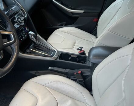 Сірий Форд Фокус, об'ємом двигуна 2 л та пробігом 131 тис. км за 9200 $, фото 6 на Automoto.ua