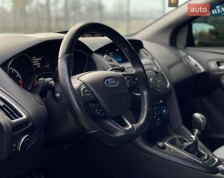 Сірий Форд Фокус, об'ємом двигуна 2 л та пробігом 142 тис. км за 9900 $, фото 14 на Automoto.ua