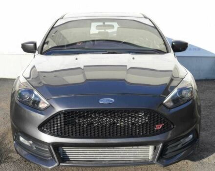 Серый Форд Фокус, объемом двигателя 2 л и пробегом 38 тыс. км за 2400 $, фото 1 на Automoto.ua