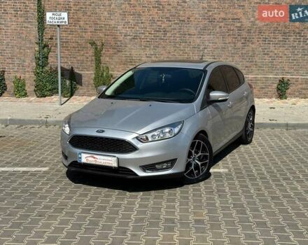Сірий Форд Фокус, об'ємом двигуна 2 л та пробігом 120 тис. км за 9999 $, фото 1 на Automoto.ua