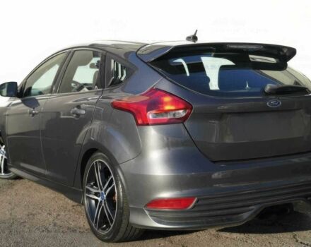 Серый Форд Фокус, объемом двигателя 2 л и пробегом 38 тыс. км за 2400 $, фото 5 на Automoto.ua