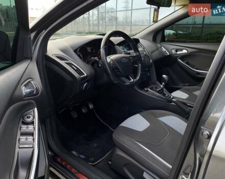 Сірий Форд Фокус, об'ємом двигуна 2 л та пробігом 142 тис. км за 9900 $, фото 13 на Automoto.ua