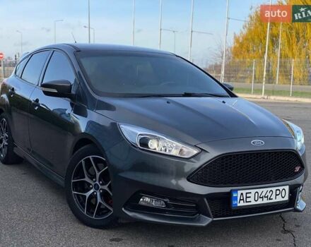 Сірий Форд Фокус, об'ємом двигуна 2 л та пробігом 142 тис. км за 9900 $, фото 3 на Automoto.ua