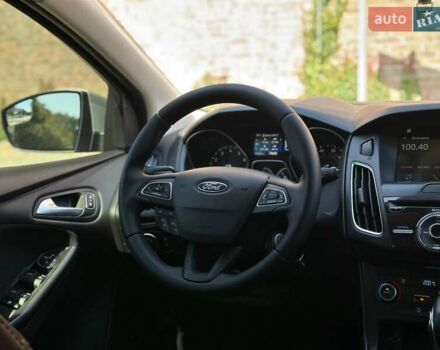 Сірий Форд Фокус, об'ємом двигуна 2 л та пробігом 120 тис. км за 9999 $, фото 16 на Automoto.ua