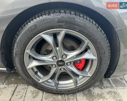 Серый Форд Фокус, объемом двигателя 2 л и пробегом 215 тыс. км за 16950 $, фото 25 на Automoto.ua