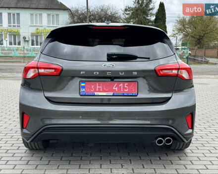Серый Форд Фокус, объемом двигателя 2 л и пробегом 215 тыс. км за 16034 $, фото 5 на Automoto.ua