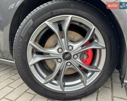 Серый Форд Фокус, объемом двигателя 2 л и пробегом 215 тыс. км за 16034 $, фото 55 на Automoto.ua